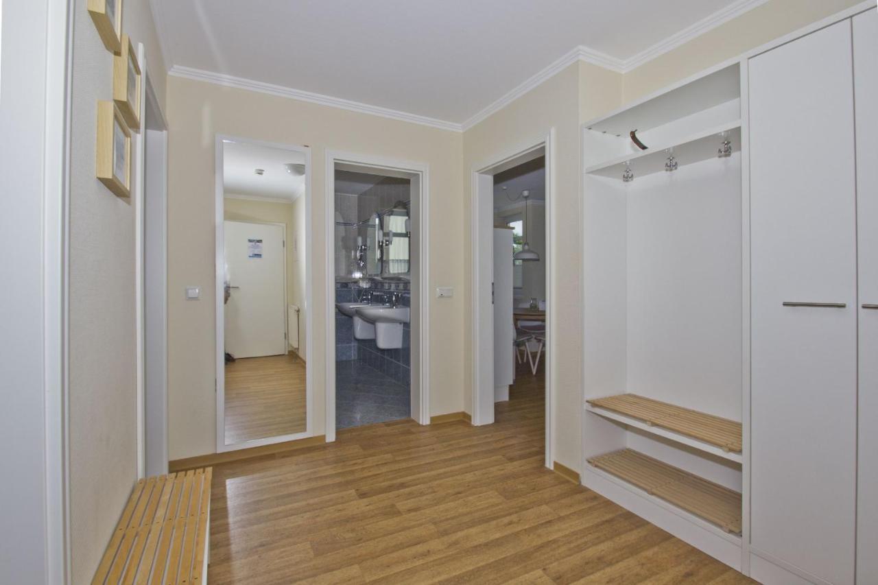 Mit Meerblick Und Balkon, Gratis Nutzung Vom Ahoi Erlebnisbad Und Sauna In Sellin - Meeresblick Fewo 24 Goehren  Dış mekan fotoğraf